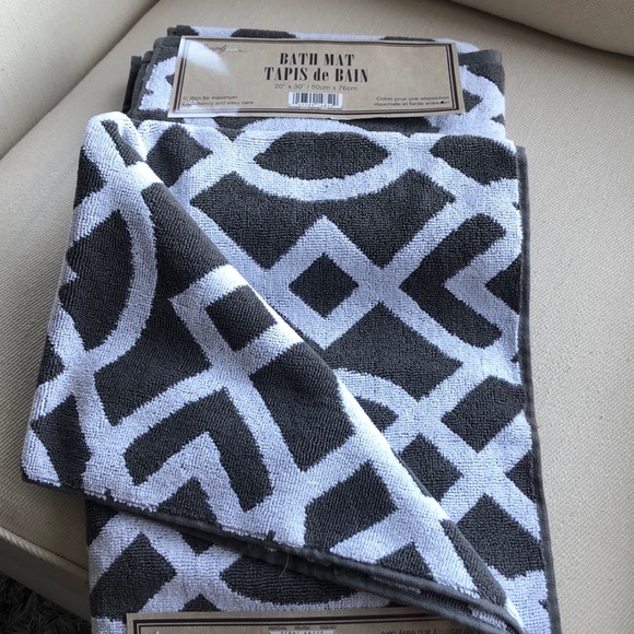 PERFECT GREY AND WHITE COTTON BATH MAT - Picture 6 of 6